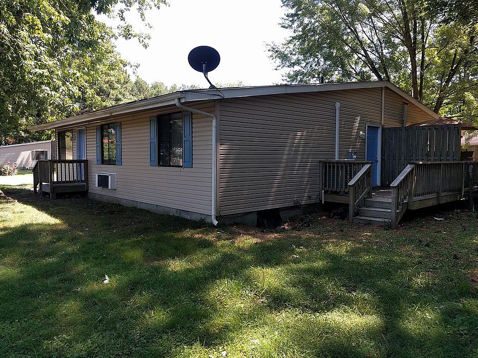 1st image of 104 Watermans Ct