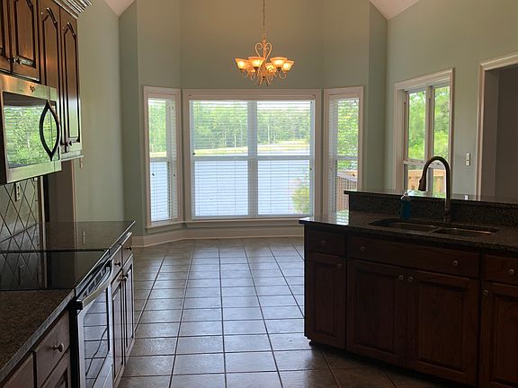 3rd image of 106 Lakeland Dr