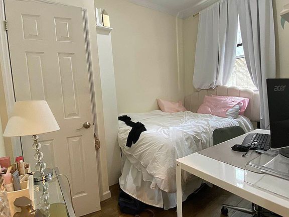5th image of 218 W 16th St APT 2A