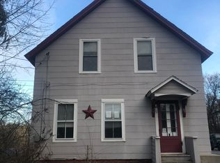 62 South St, Springfield, VT 05156