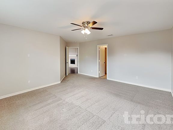 5th image of 1326 Foster St