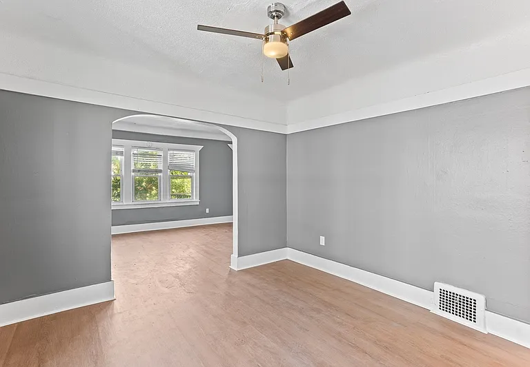 2045 Clements St #2 — Photo 8