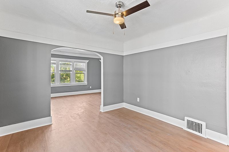 2045 Clements St #2, photo 7