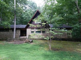 9003 Royal Oak Dr, Louisville, KY 40272