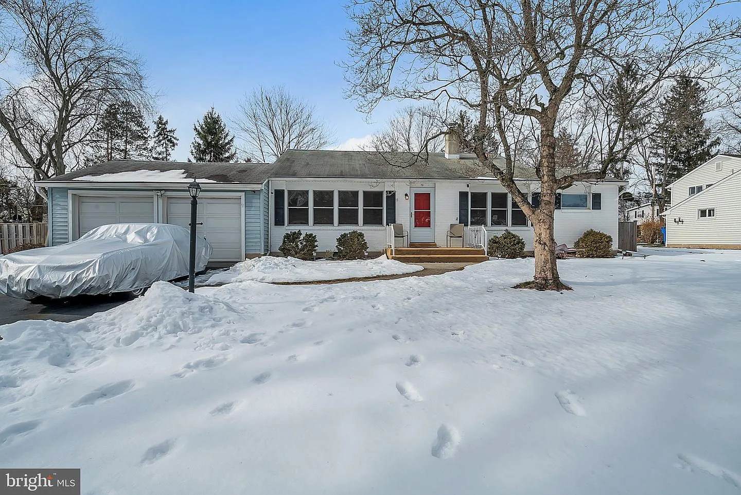 73 Manor Ln S photo 1