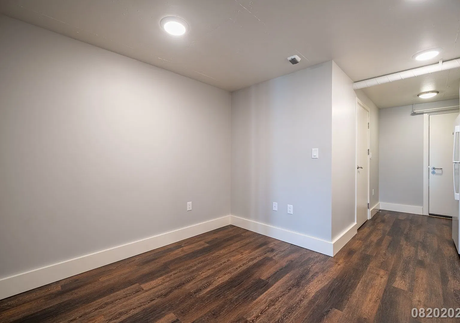 $2400 / 1 Bed / 1 Bath / 1 Parking In Kakaako — Photo 4
