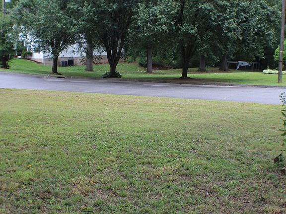 4th image of 1086 Le Amron Dr