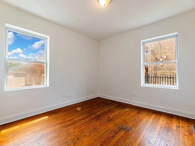 1633 W 76th St #1W — Photo 10