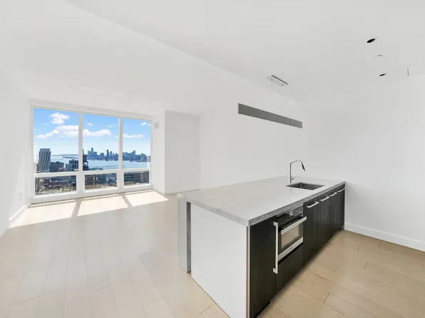 15 Hudson Yards image 1 of 17