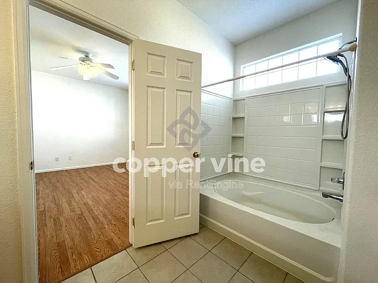 13955 E 105th Ave — Photo 12