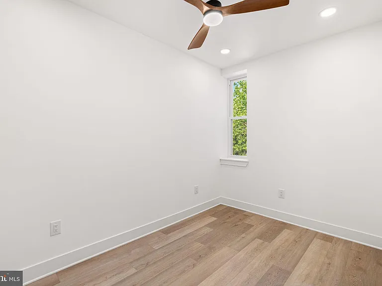 4503 N 19th St #2 — Photo 19