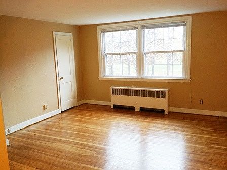 2nd image of 5725 Charles St #2