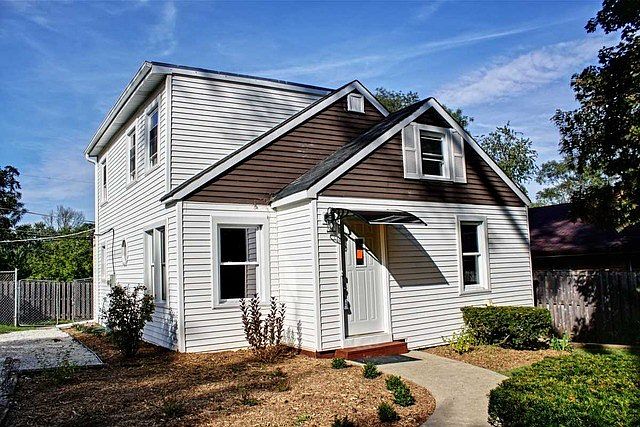 1st image of 306 Forest Dr