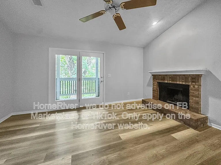 129 Warm Springs Cir — Photo 9