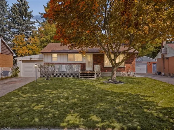 30 Gerard Ave, Kitchener, ON N2C 2A1