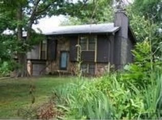 2099 Talking Rocks Rd, Reeds Spring, MO 65737