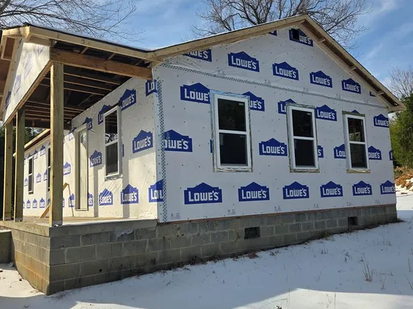 427 Taylor Ave, South Boston, VA 24592