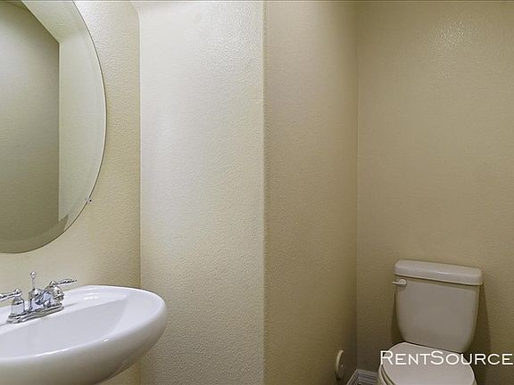 5th image of 27254 Riverview Ln