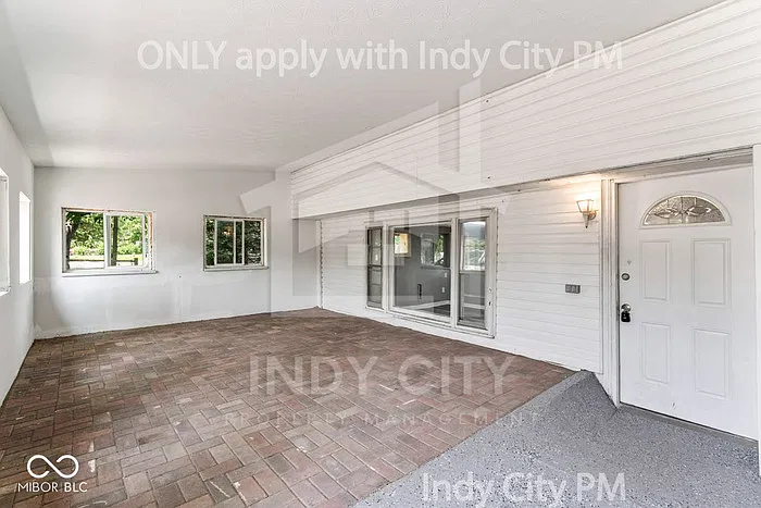 3 bed, 1.0 bath, 1772 sqft, $2,265 — Photo 4