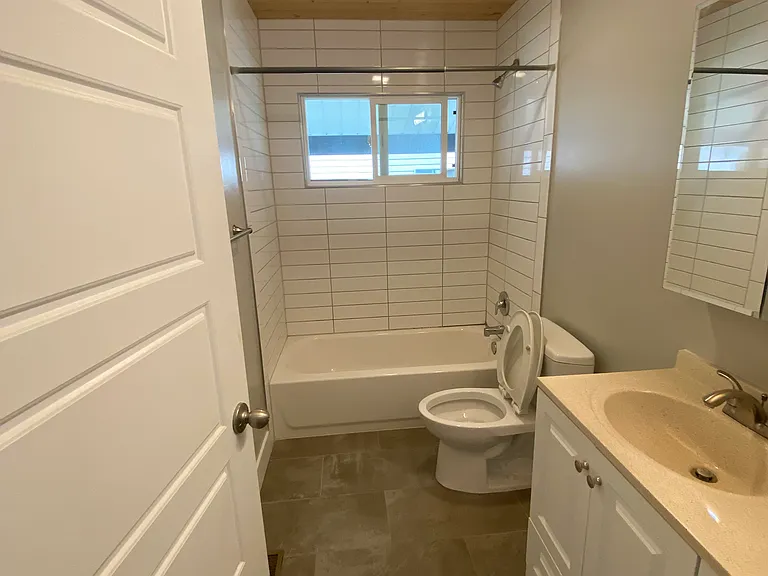 6825 S Jefferson St — Photo 30