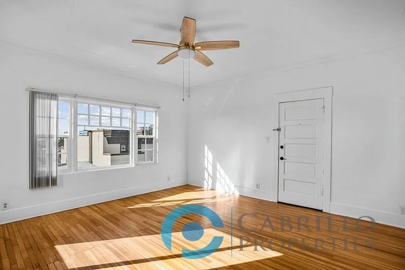 Casa Blanca Apartments — Photo 3