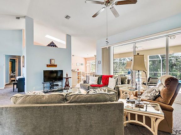 3rd image of 38 Whittington Dr