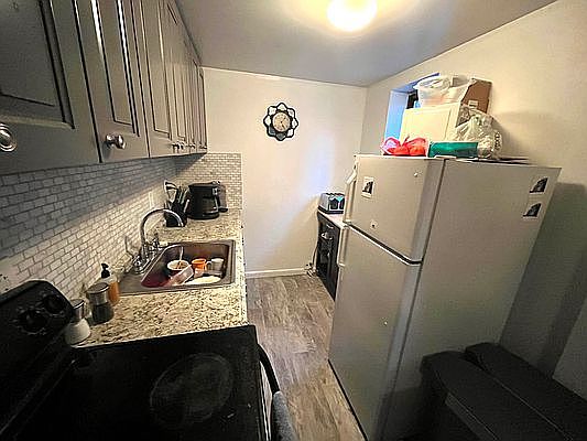 4th image of 84 E 4th St APT 1