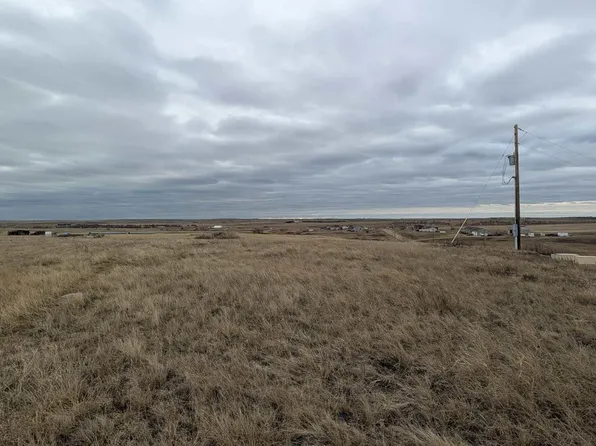 14932 Cochise St, Williston, ND 58801