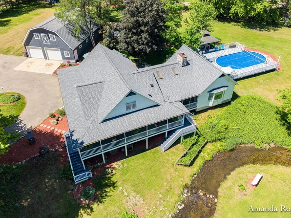 2295 Fallasburg Park Dr NE, Lowell, MI 49331