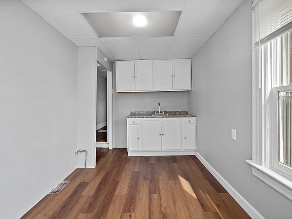 4th image of 6014 McGregor Ave #3