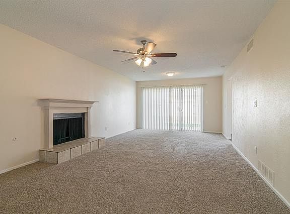 3rd image of 7321 Bayberry Ln