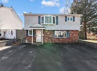 49 Ramsay St #1, Riverside, RI 02915