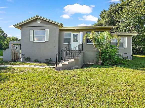 5th image of 810 Lake Gracie Dr