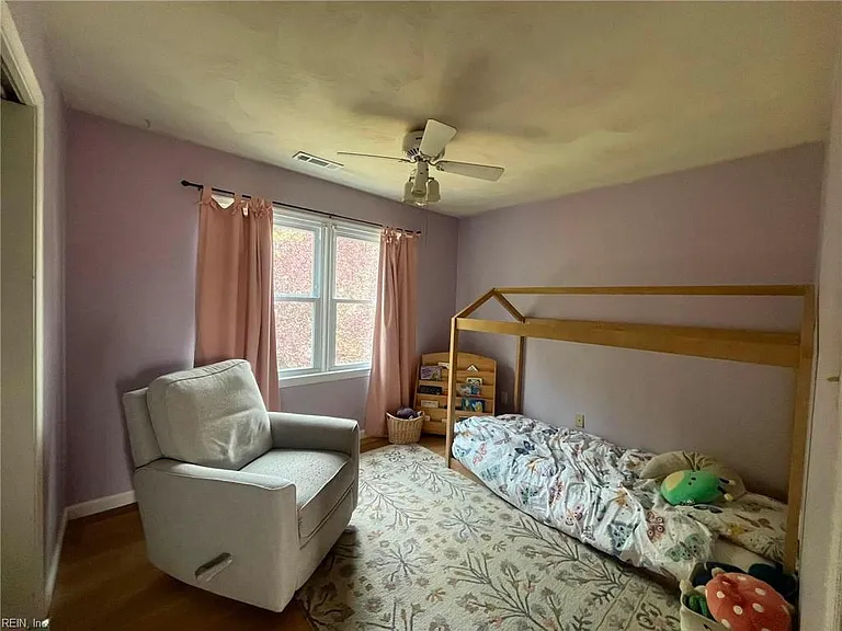 2505 Castle Hill Ct — Photo 18