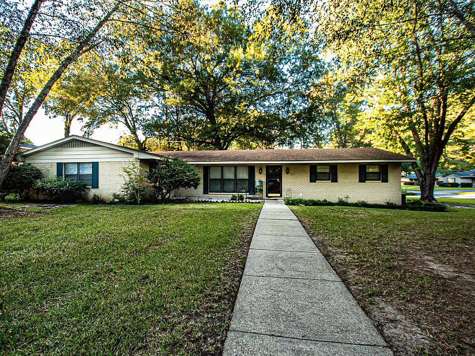 1st image of 1100 Briarwood Dr