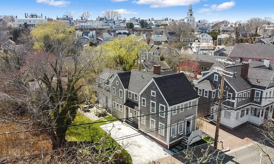 25 Washington St