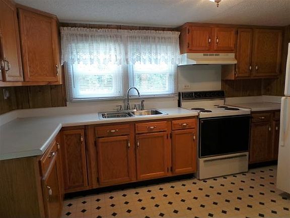 3rd image of 120 Marlene Dr