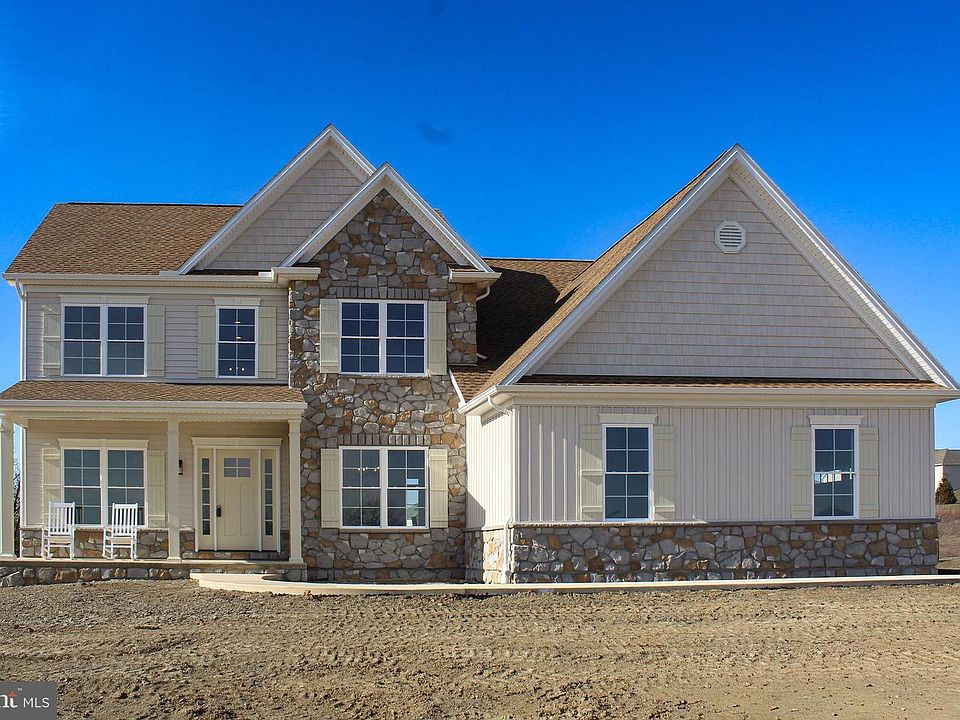 1st image of 26 Suebecca Dr