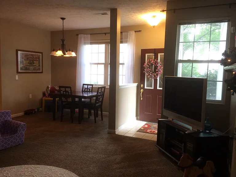 front door/family room/dining room