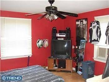 2nd image of 5618 Toms Ave