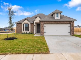 6318 Trado Dr, College Station, TX 77845