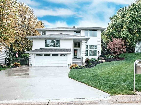 3rd image of 124 Arbor View Dr