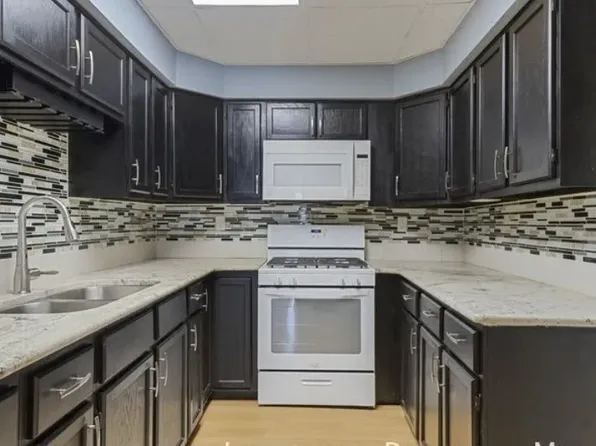 9211 S Laflin St #1W, Chicago, IL 60620
