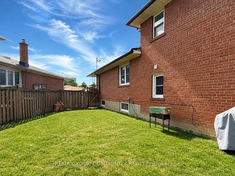 7 Digby Ct #LOWER — Photo 13
