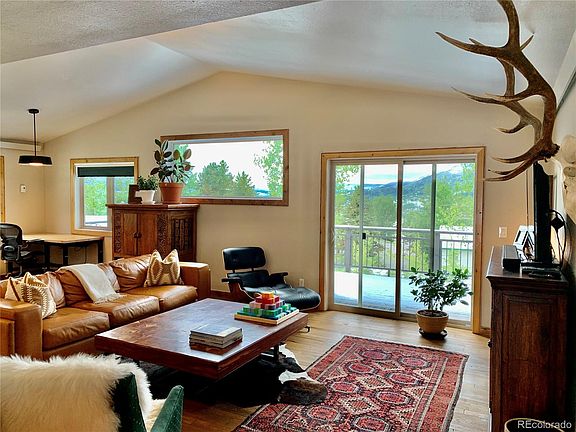 5th image of 885 W Hillside Ct