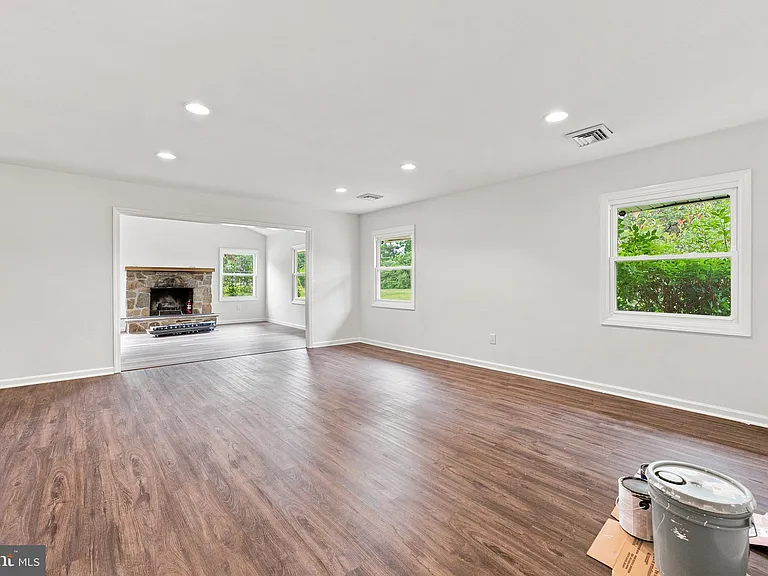 2 Barnwell Ln — Photo 8