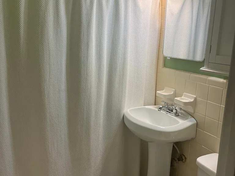 full bath