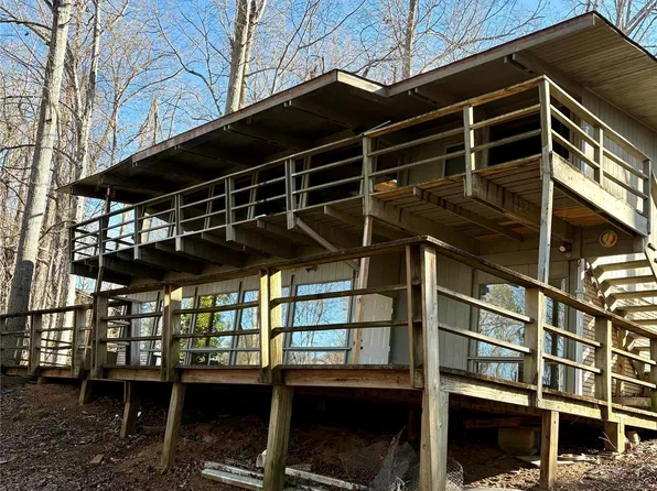 1502 Holly St NW, Lenoir, NC 28645