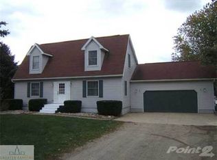 3053 N Williams Rd, Saint Johns, MI 48879