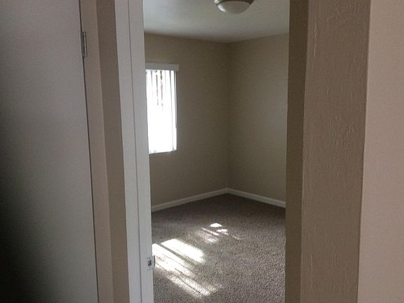 3rd image of 262 Mariposa Ave APT 14